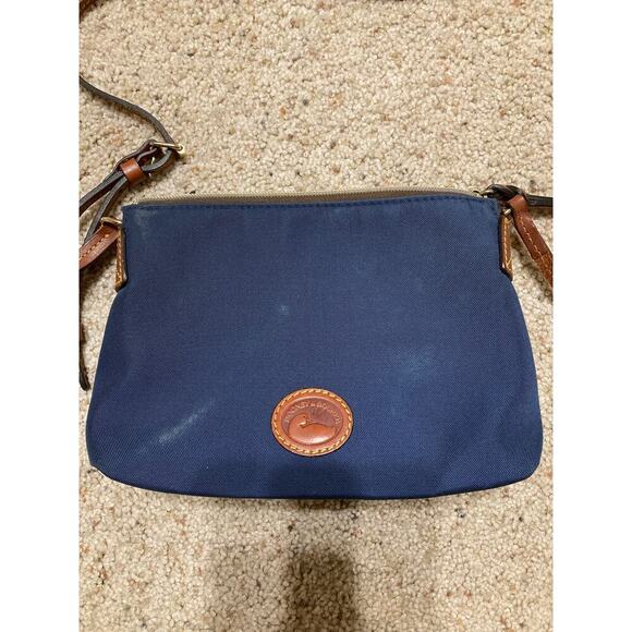 DOONEY & BOURKE SMALL NAVY CANVAS CROSSBODY BAG (ASIS) - Picture 11 of 15